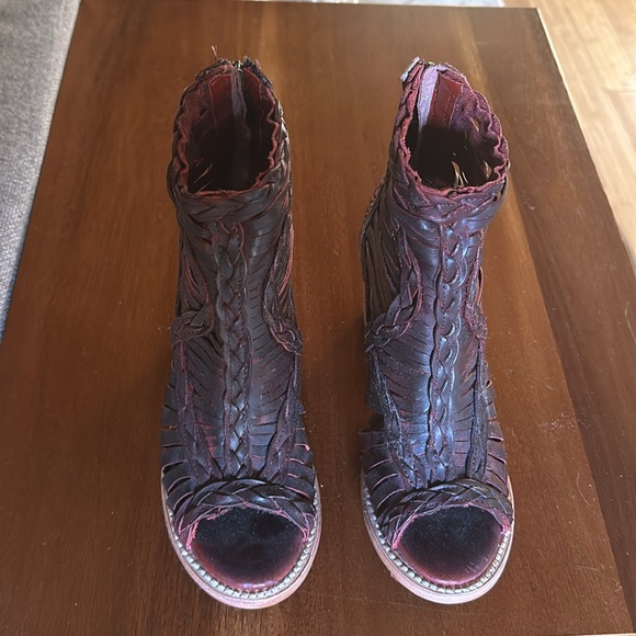 Free Bird red heels - like new! - Picture 7 of 7